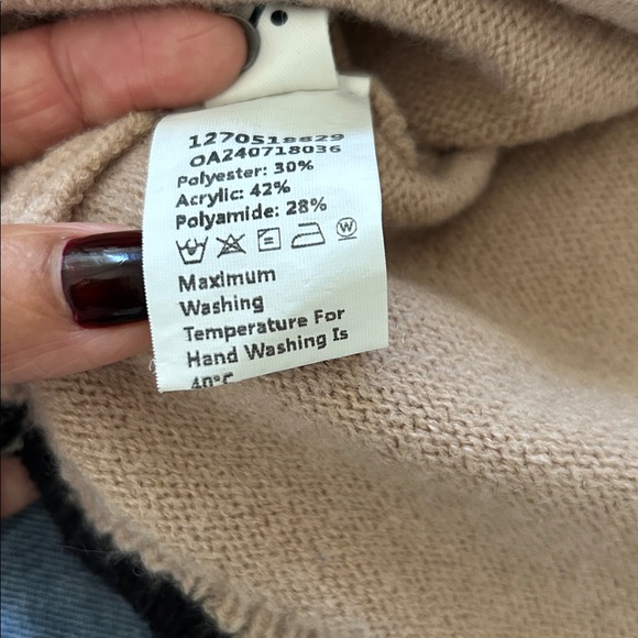 Commence bow cropped sweater - Picture 9 of 9